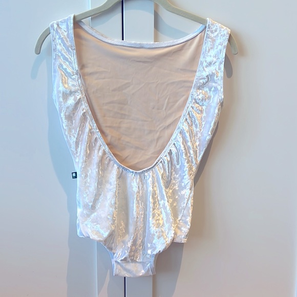 LuckyLeo Leotard - Picture 2 of 3